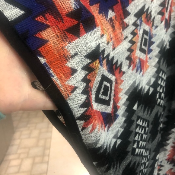 Patterned poncho. Boho vibe. EUC - Picture 5 of 5